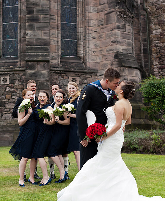 Wedding sneak peek: Sarah-Jane + Jamie, Edinburgh Castle
