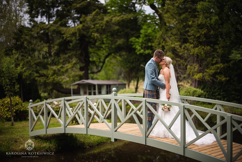 Glencorse Kirk wedding – Lisa and Jordan