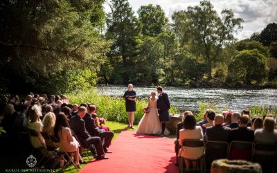 Sunny wedding at Roman Camp Hotel: Iain & Rachael